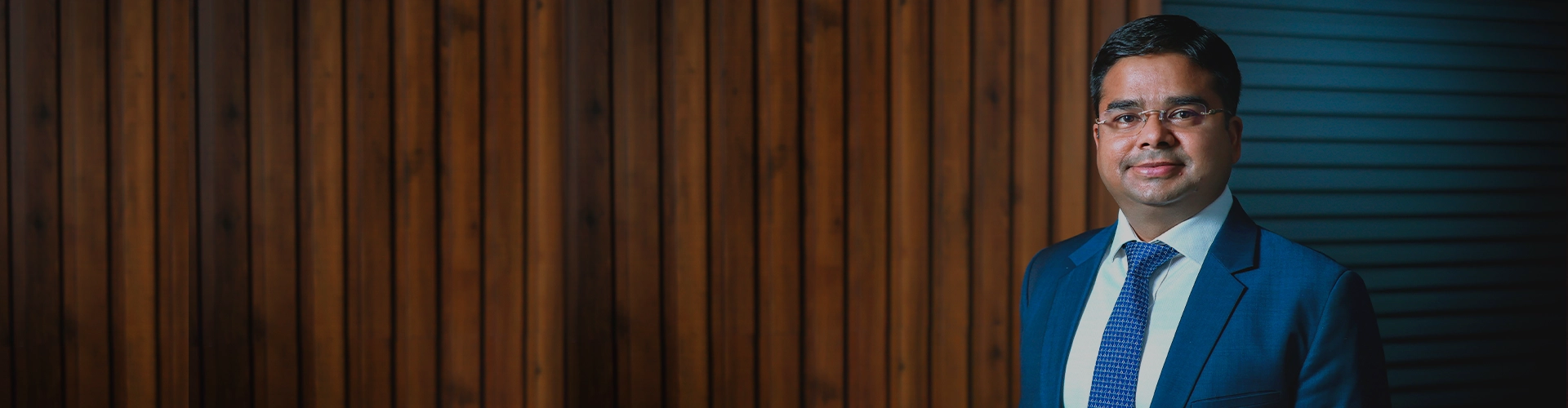 Alstone Louvers product banner showing modern architectural design